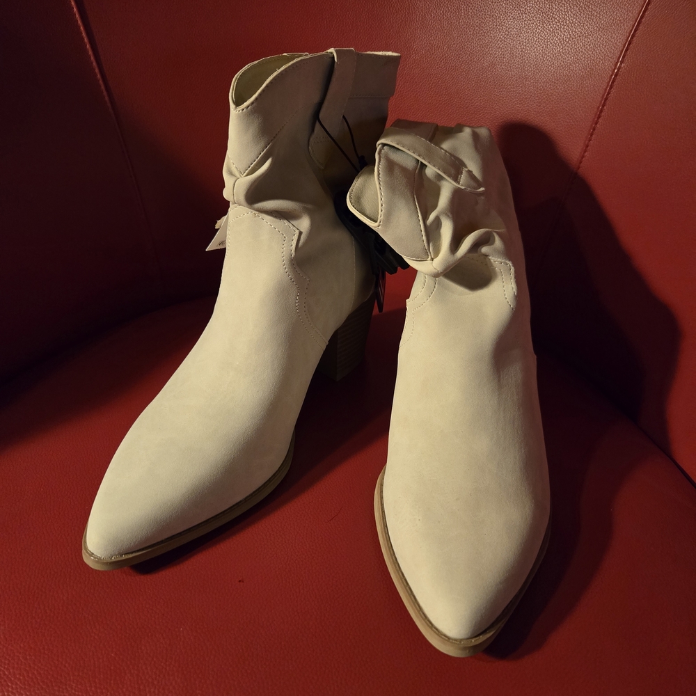 No Boundaries Cream Ankle Booties